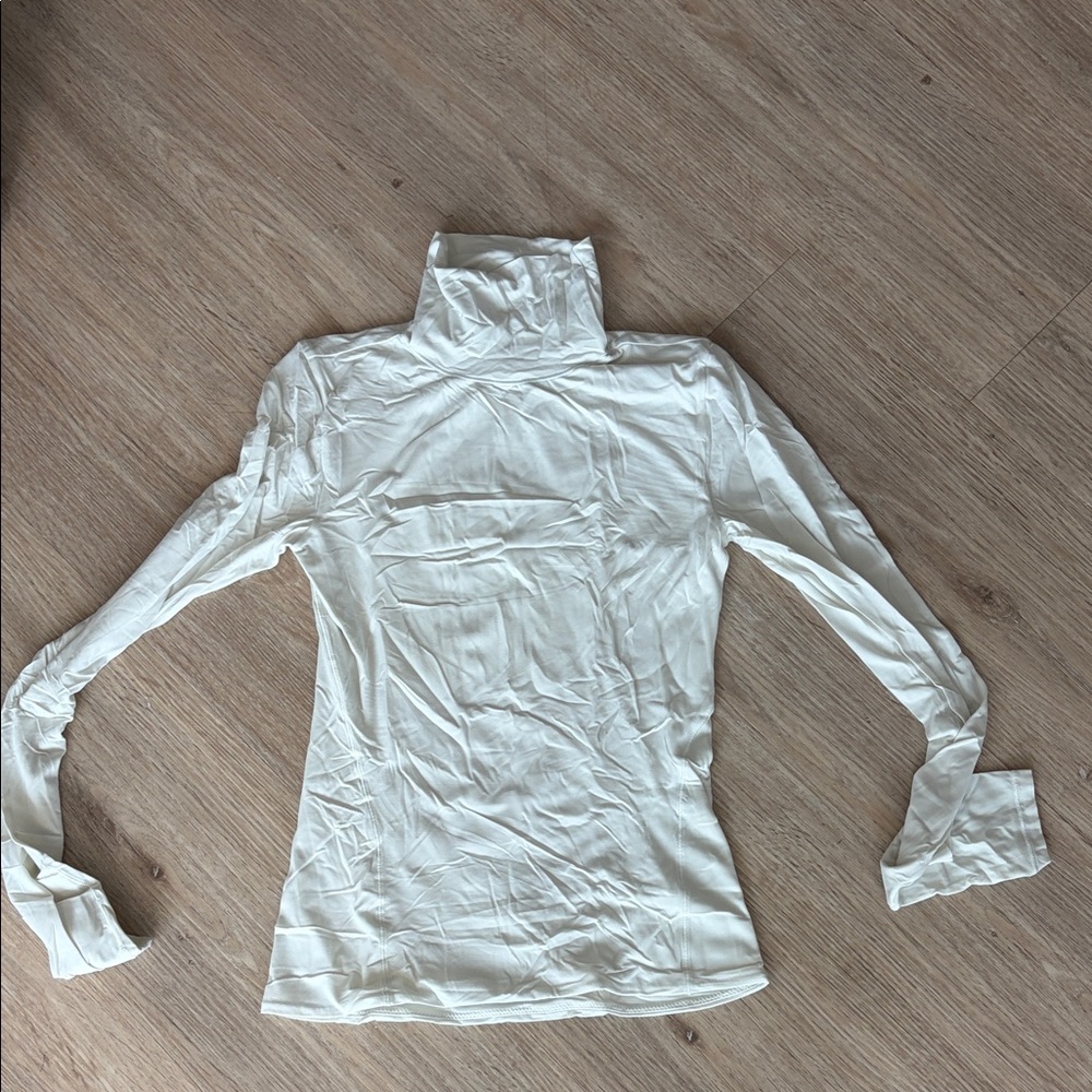 Lululemon Women's White Turtleneck Top